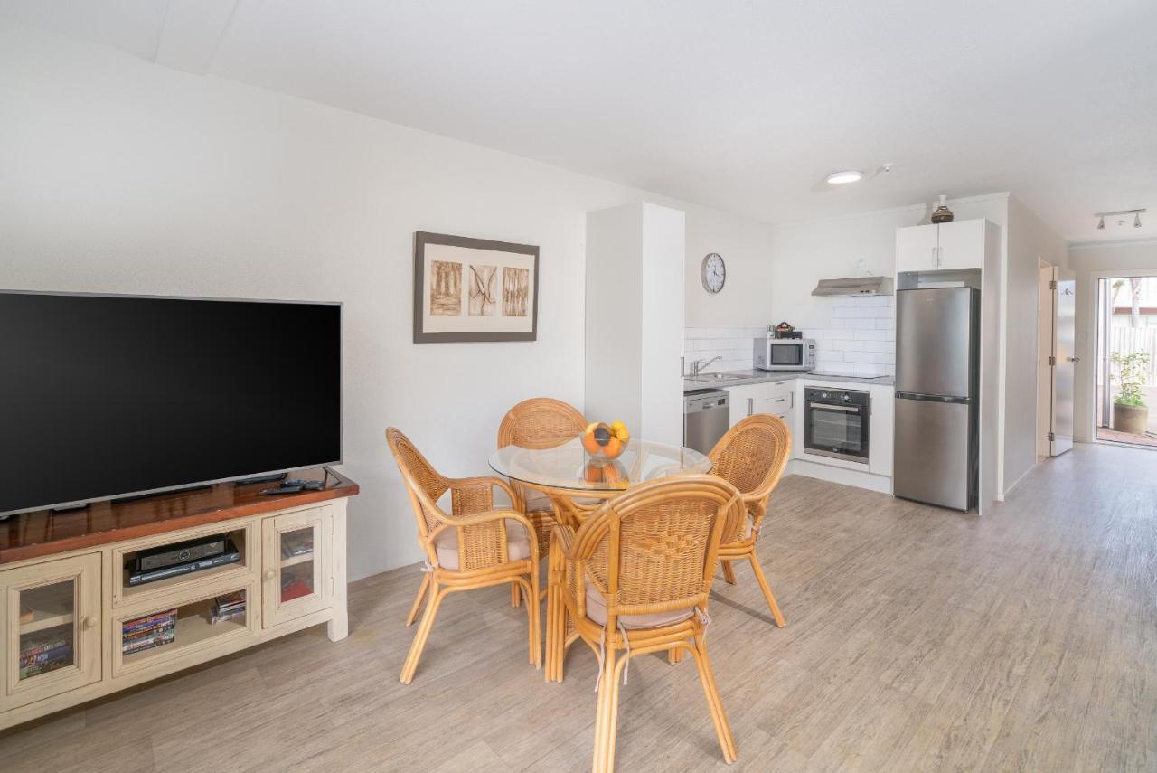 Waterfront Apartments Whitianga Eksteriør bilde